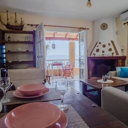 Ferienhaus Kohyli Beachfront House